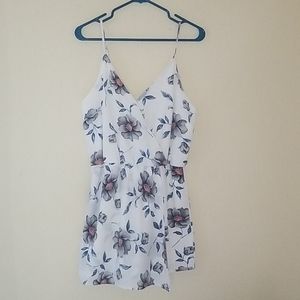 Promesa Floral Romper NWT Medium